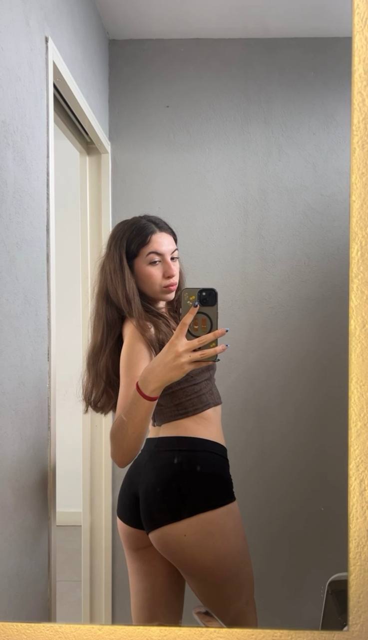 Amber in her underwear in Rawalpindi