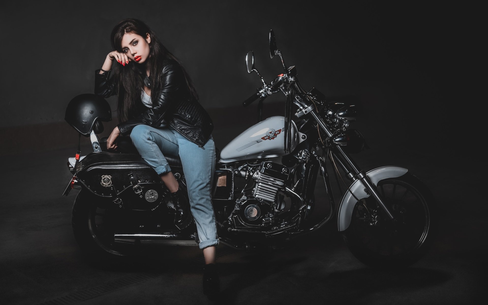 Biker girls: style and drive in Rawalpindi