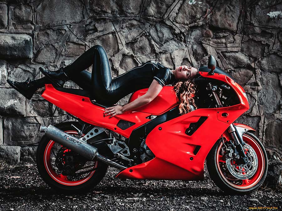 Beautiful girl Beautiful girls and motorcycles in Rawalpindi