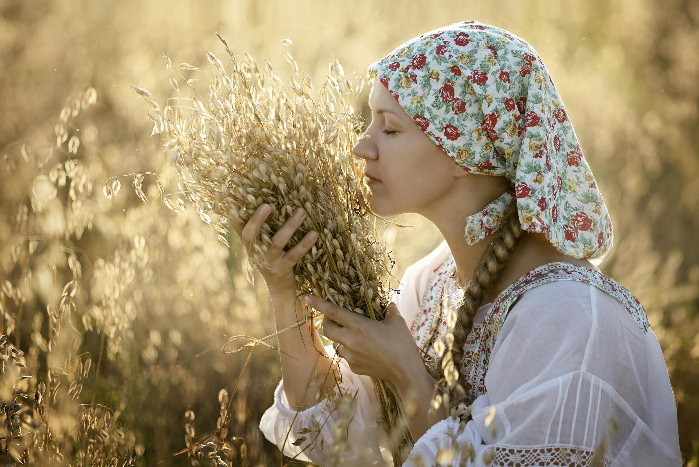 Photo Women in Slavic costumes in Rawalpindi